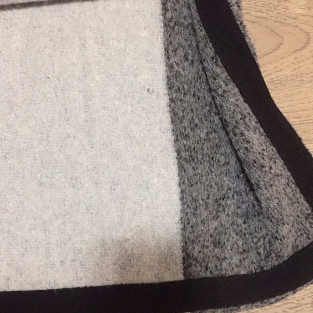 Loft Border Stripe Poncho Sweater Grey Black Sz M EUC - Picture 15 of 16
